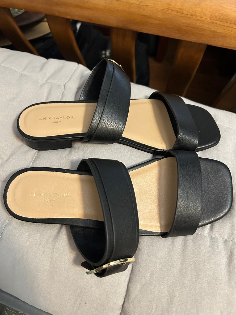 Ann Taylor Factory Black Double Band Slide Sandals - Picture 2 of 6